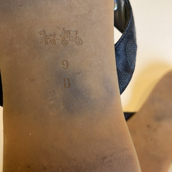 Coach Signature Sommer Black Sandals Size 9B - Picture 8 of 9